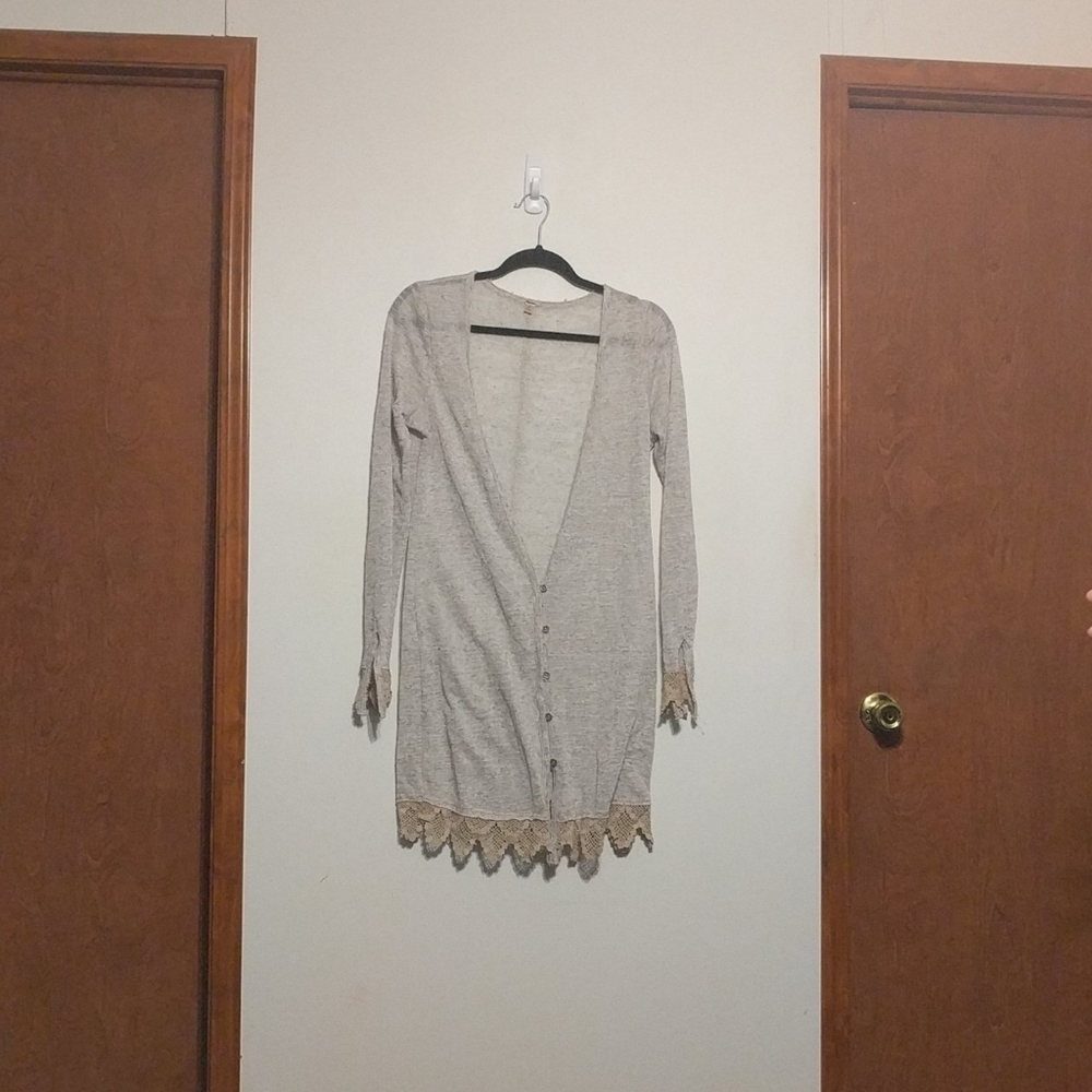 Free People Oatmeal Lace Trimmed V Neck Long Cardigan - size Small